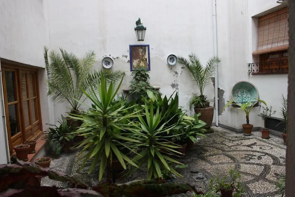 Hostal Jardines Granada Hotel
